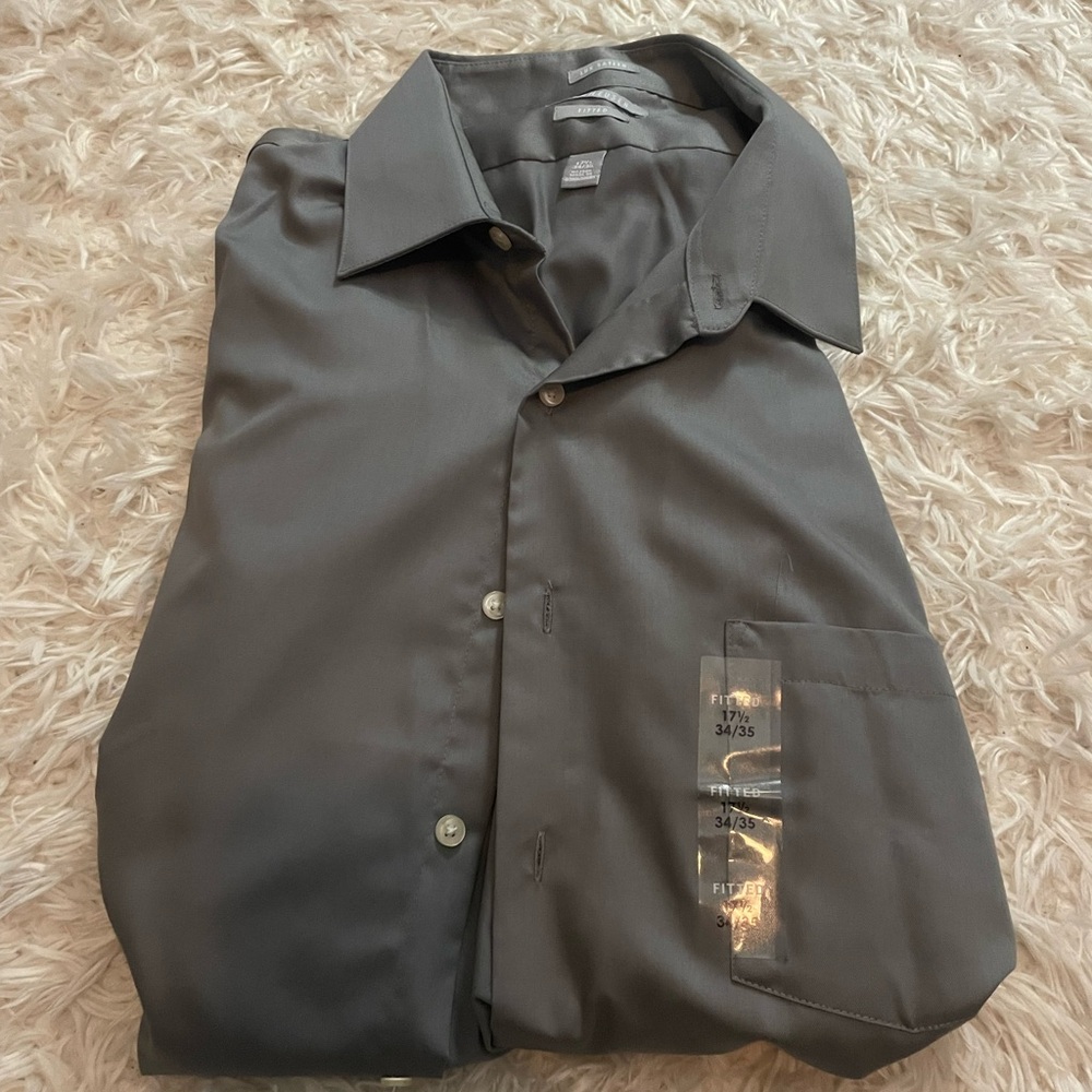 Van Heusen Gray Button-Up Shirt